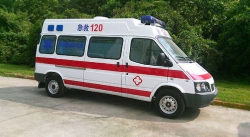 黑救护车现象，临终老人3公里路程竟需支付1800元